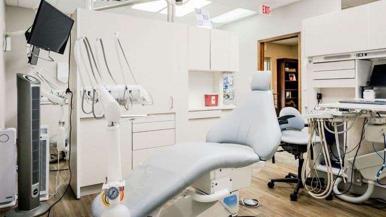 Dentist