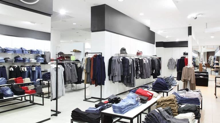 Designer Brands Withdraws 2025 Financial Forecast Amid Trade Policy Concerns
