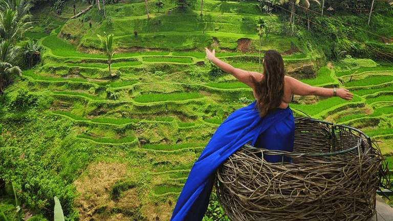 Annie Bureau's travel experiences aren’t just about seeing the world, they’re about discovering yourself and connecting with powerful women along the way.