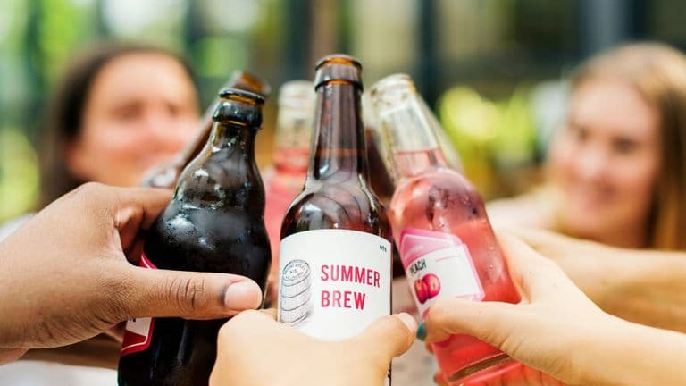 Gen Z Swaps Booze for Functional Beverages in Social Settings