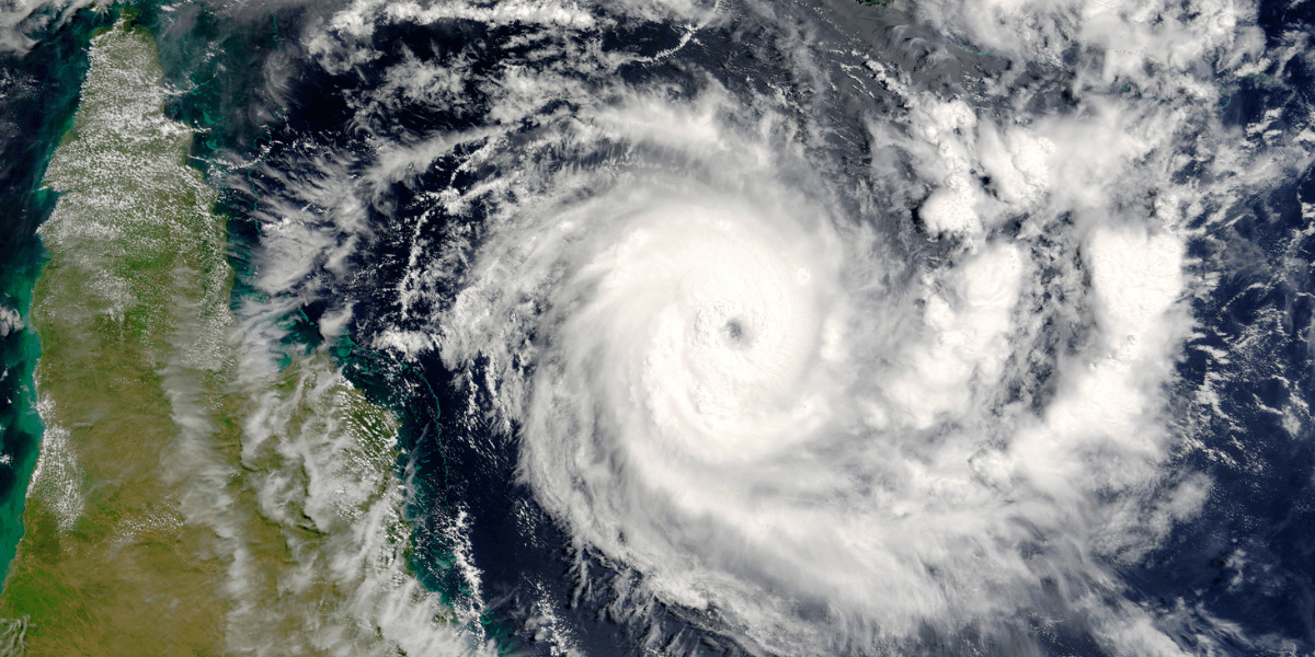 Severe Storms Sweep Across the United States, Disrupting Travel and Daily Life