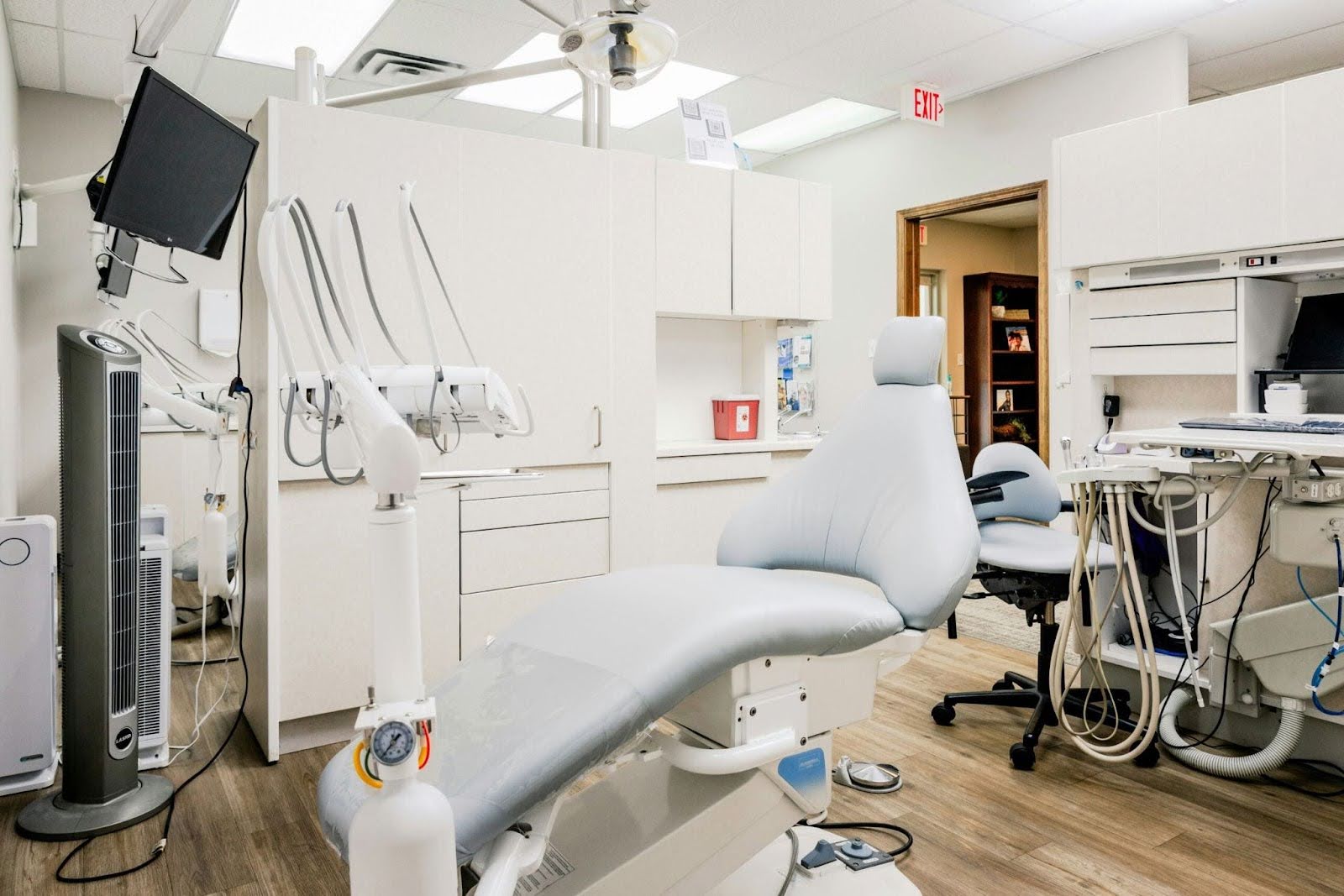 Dentist