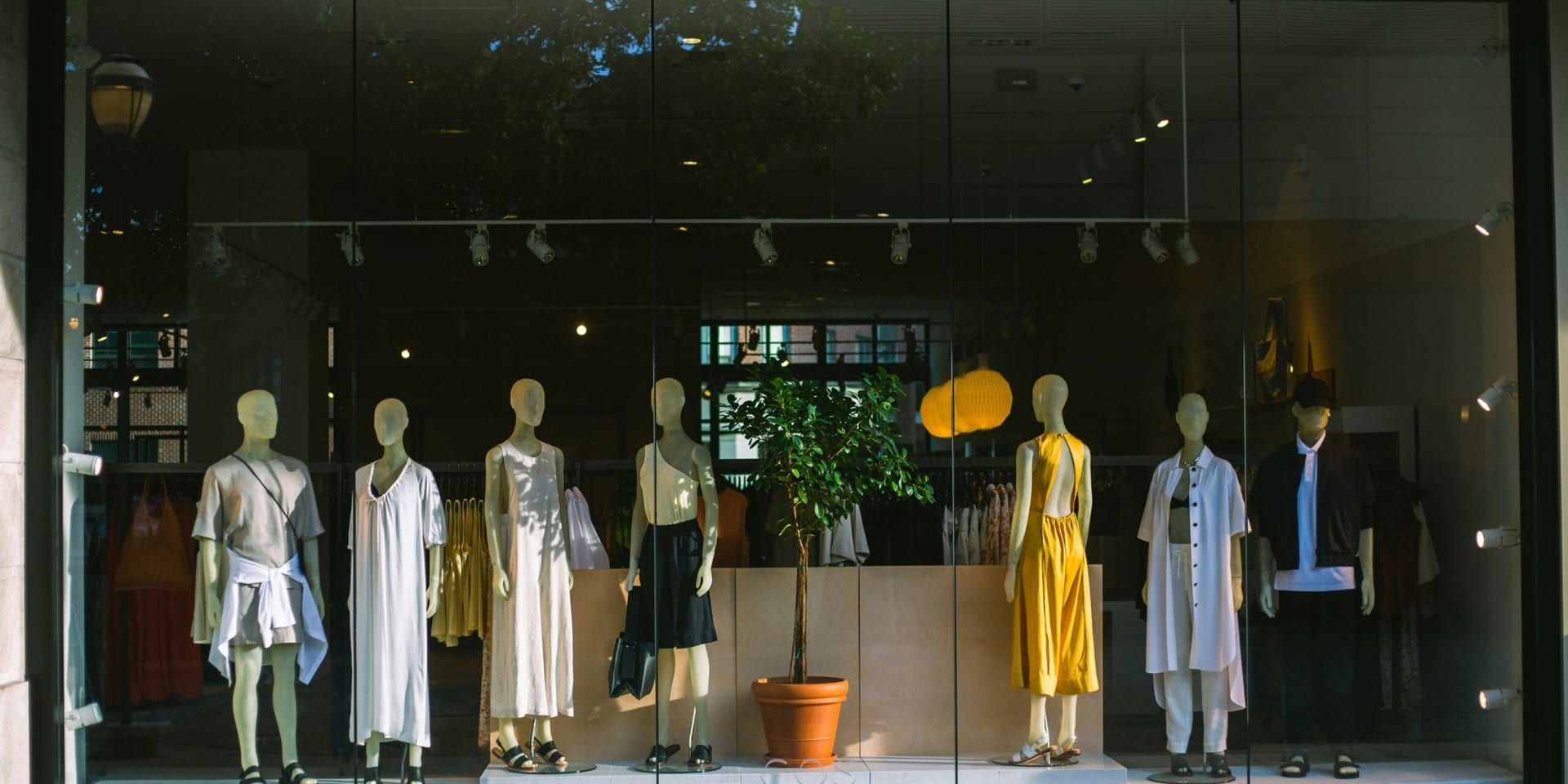 Hamptons Summer 2025: A Surge of Chic Pop-Ups and Boutique Openings