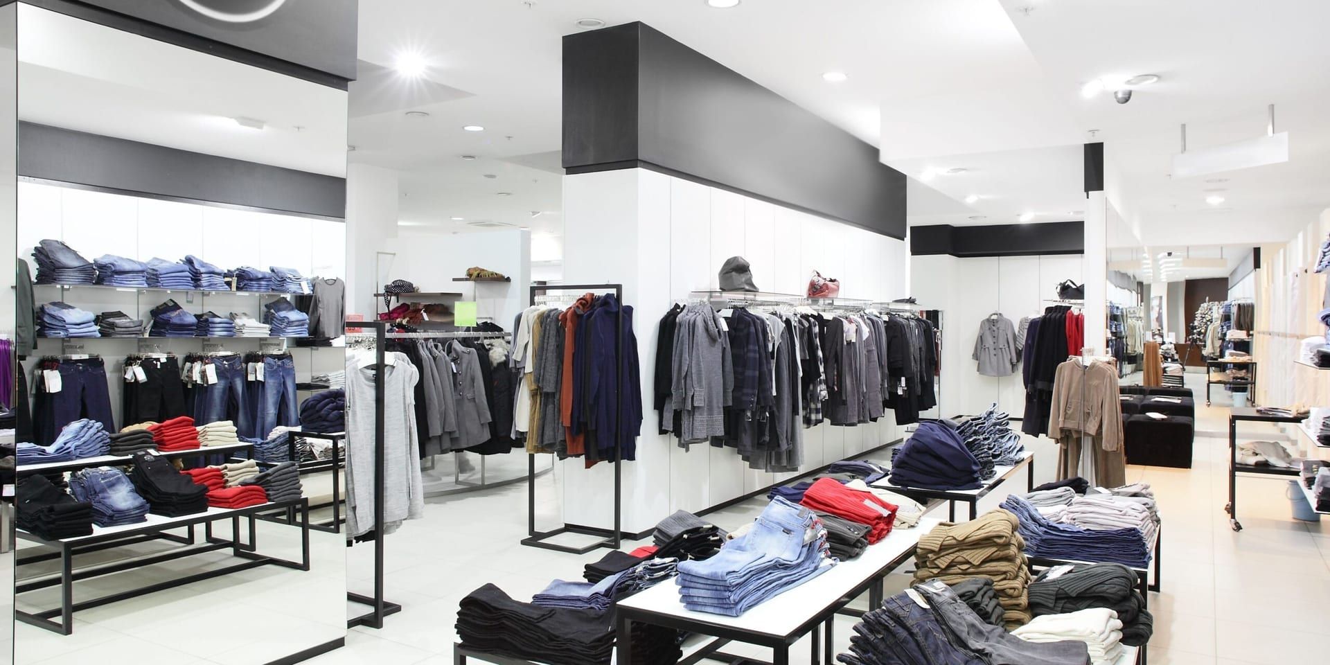 Designer Brands Withdraws 2025 Financial Forecast Amid Trade Policy Concerns